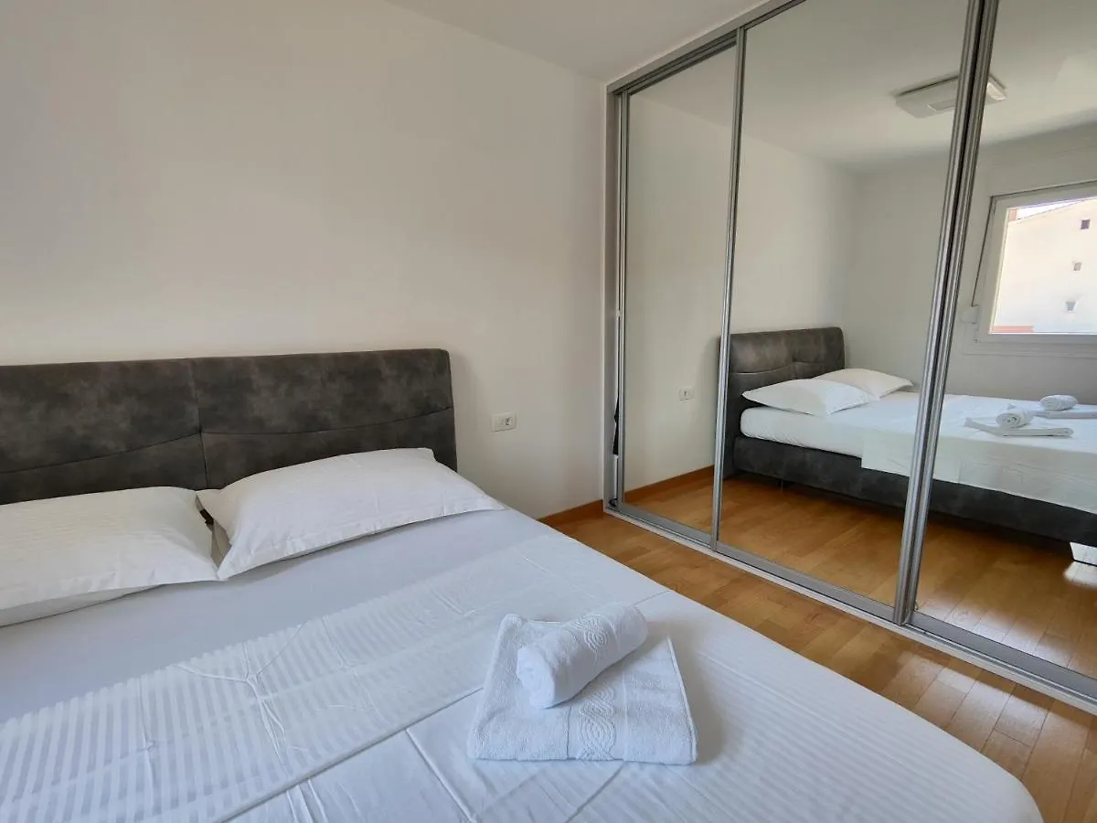 Lucy Apartment Split 0*,  Croatia